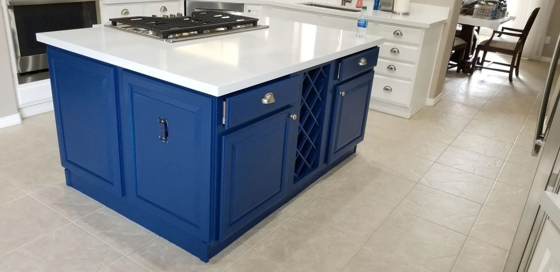 Cabinet Painting vs. Cabinet Replacement: Which Is Right for You?